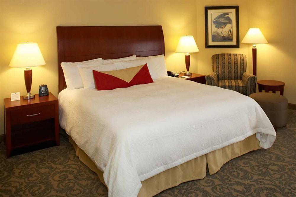 Hilton Garden Inn Champaign/ Urbana Exterior photo