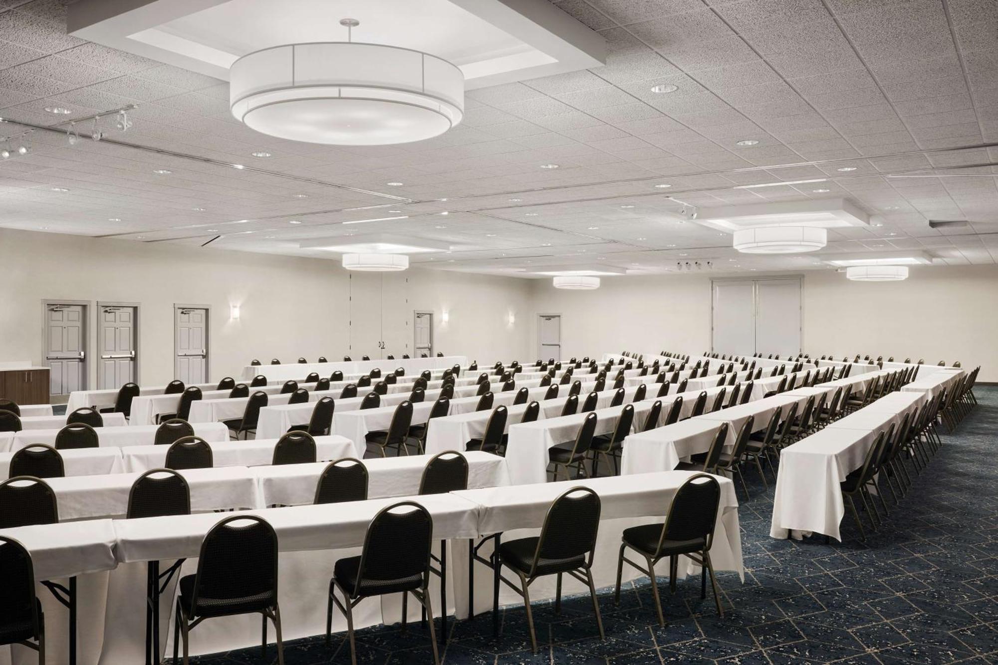 Hilton Garden Inn Champaign/ Urbana Exterior photo