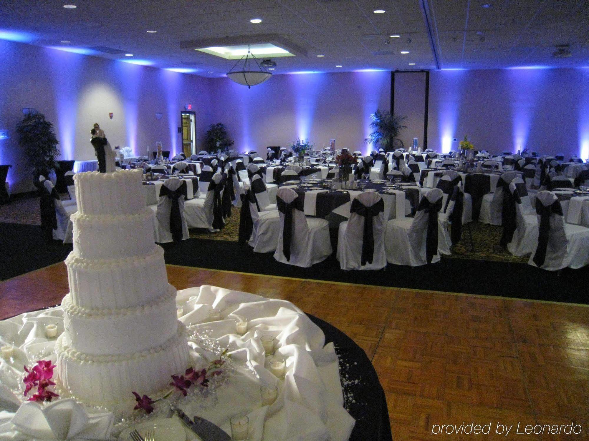 Hilton Garden Inn Champaign/ Urbana Restaurant photo